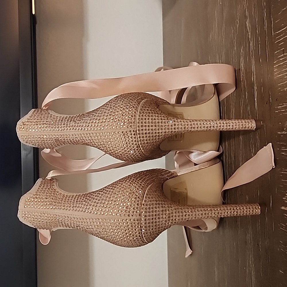 Shoes - Picture 3 of 5